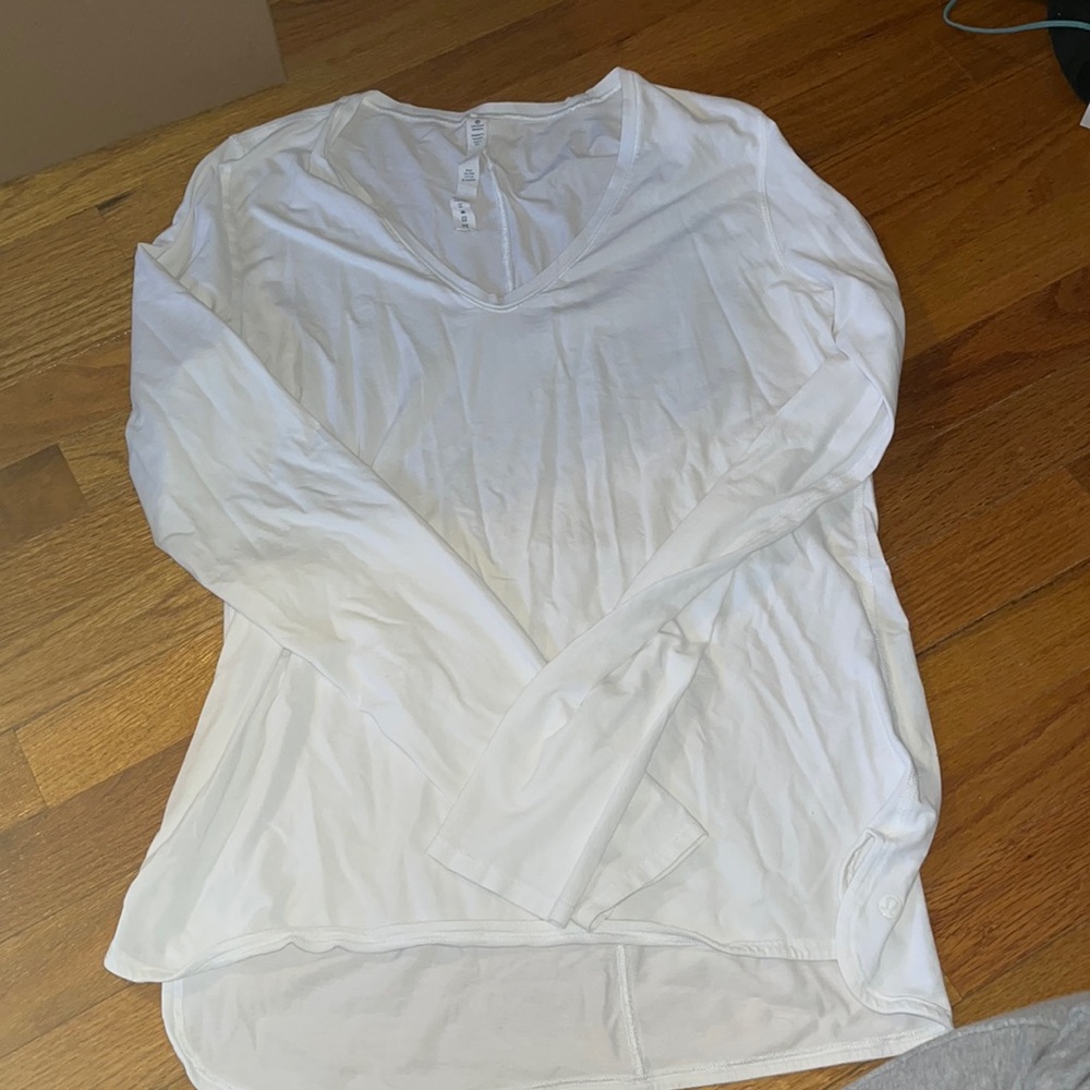 EUC Lululemon white long sleeve!